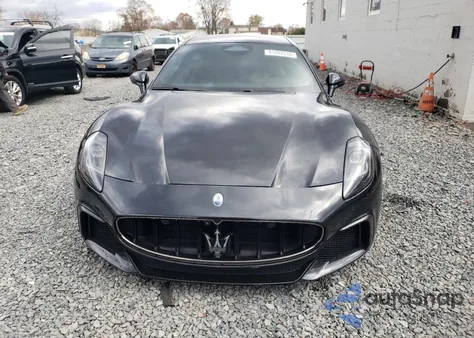 2024 Maserati Granturismo Trofeo z USA, uszkodzony, nr VIN ZAMBMVDB1RX435356
